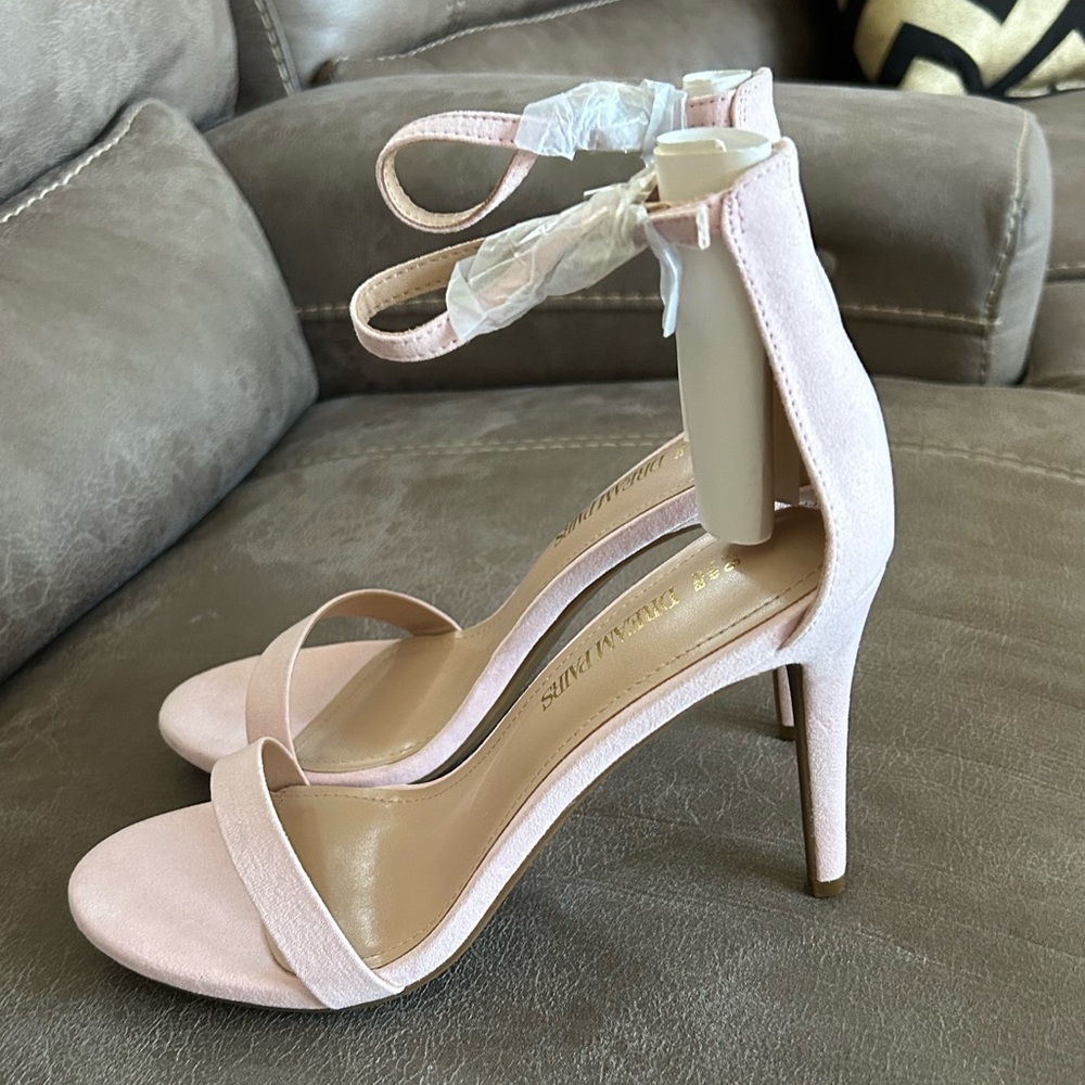 Women’s heels 9.5